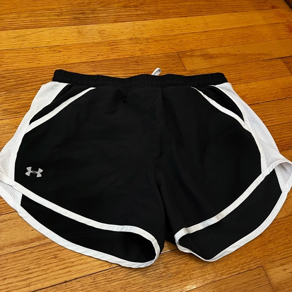 Under Armour Pants - Woman’s athletic shorts